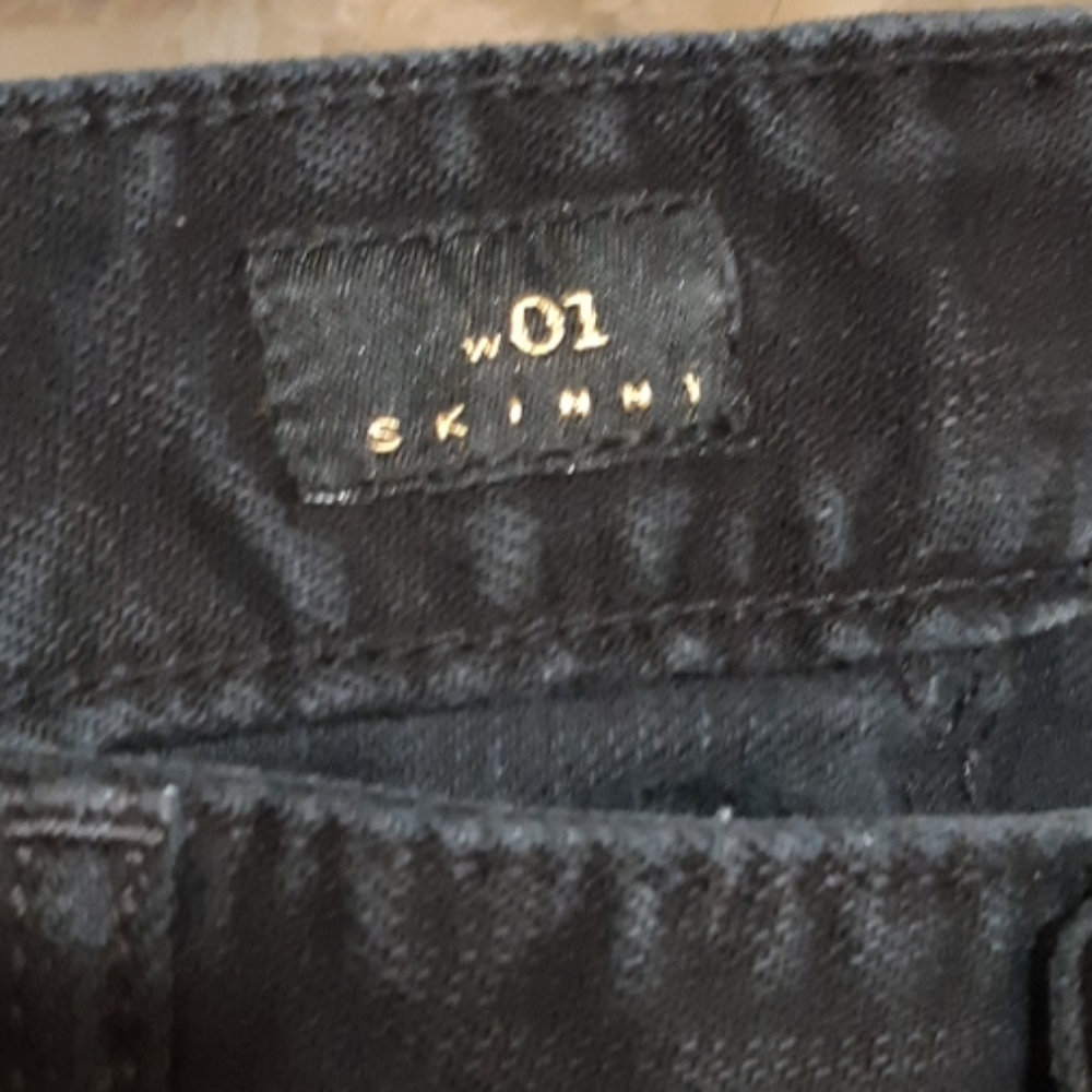 Womens jeans Dark Wash Denim sz 2r Skinny X2 black zipper fly Lowrise
